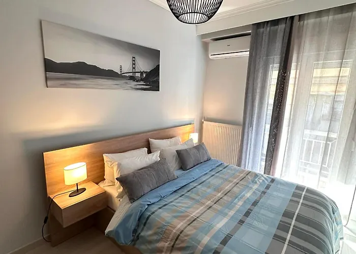 Ε&F Deluxe Apartment