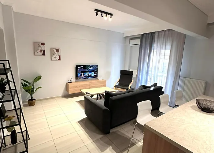 Ε&F Deluxe Apartment Salonicco