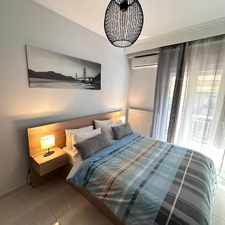 Ε&F Deluxe Apartment